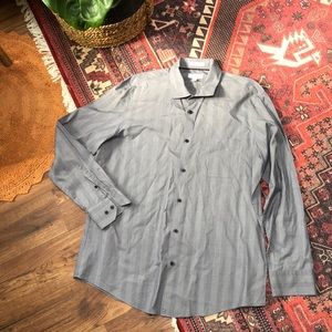 Men’s grey plaid Nordstrom Button Down Shirt